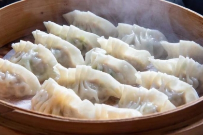 HOÀNH THÁNH TÔM THỊT